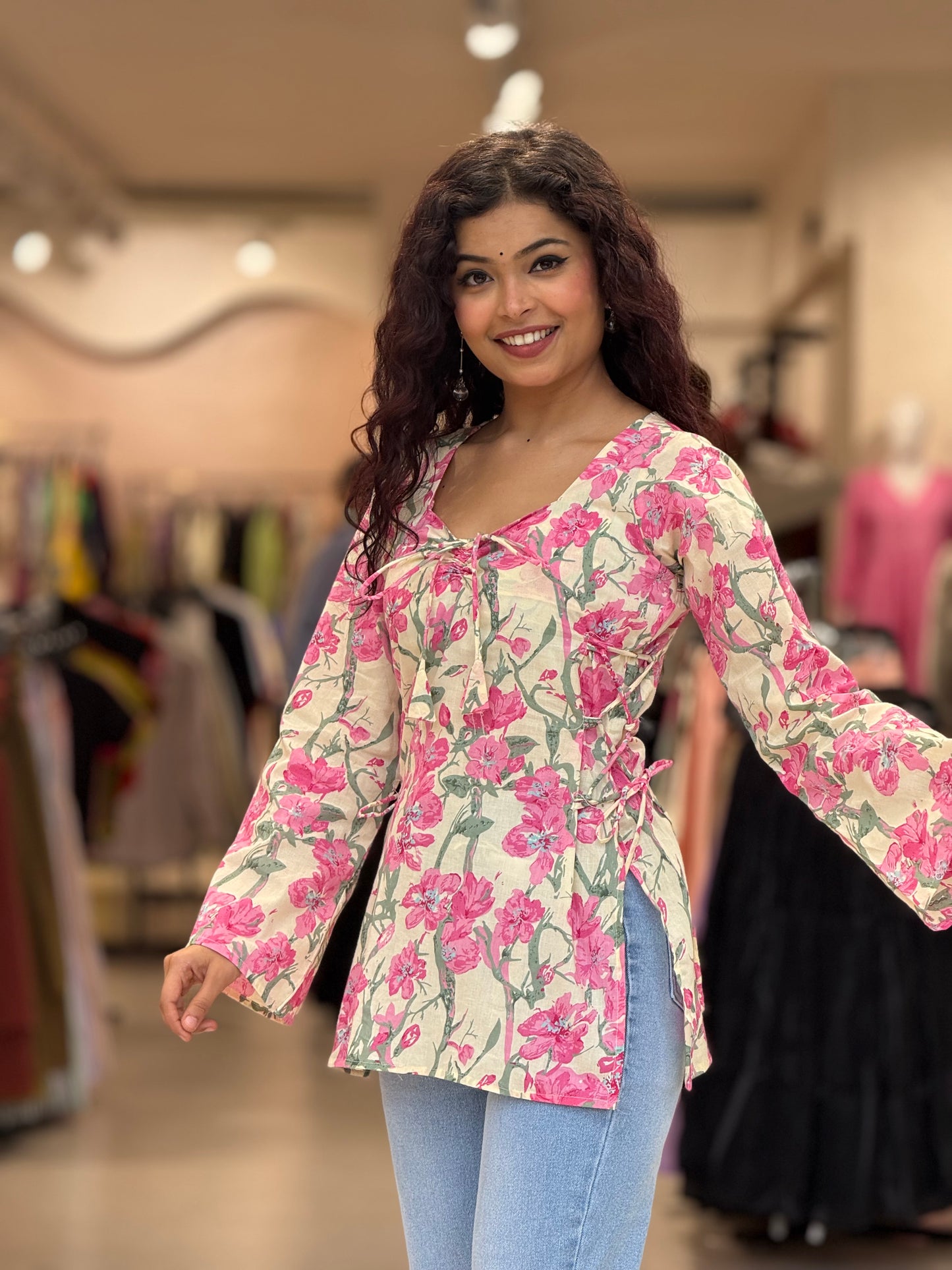 White floral short kurti with front and back dori