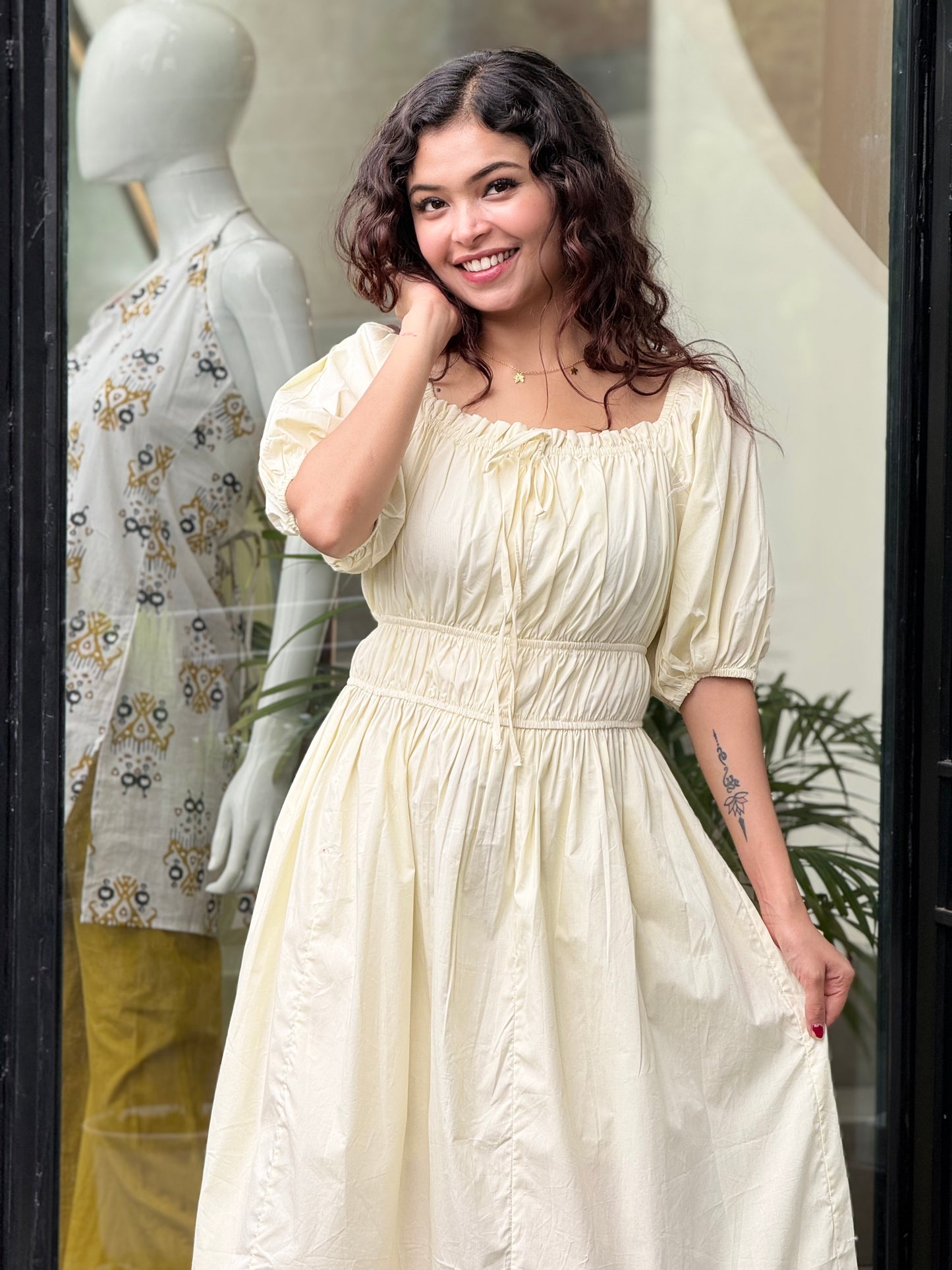 Puff sleeves maxi dress
