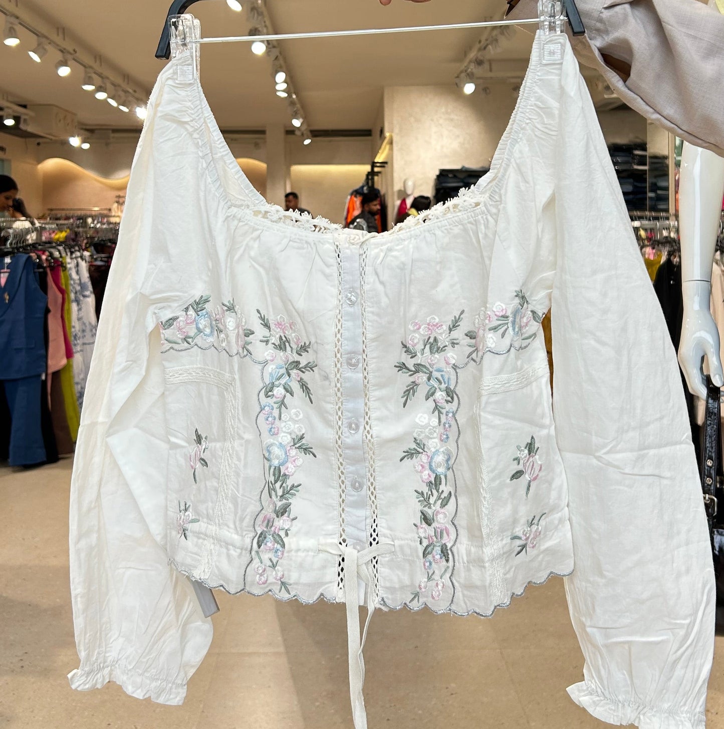 Pinteresty embroidered top