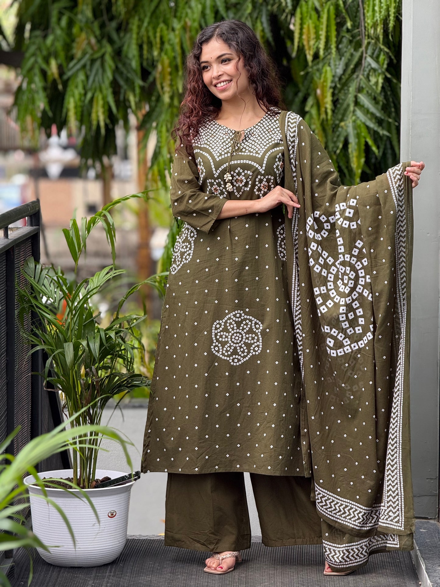 Bandhani print 3 piece suit set