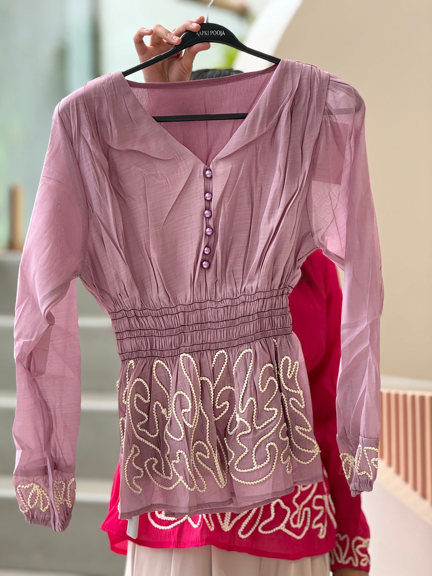 Balloon pattern button detail top