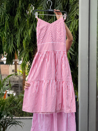 Strip horizontal lining detail middy one piece dress