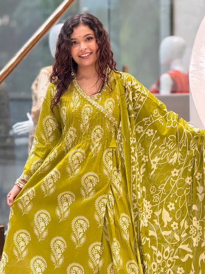 Cotton suit set angrakha pattrn