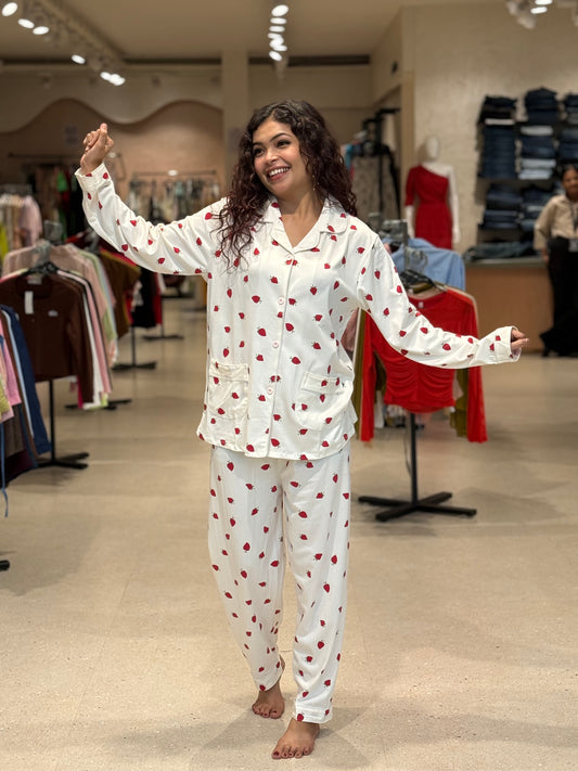 strawberry print 2 piece full sleeve night suit set