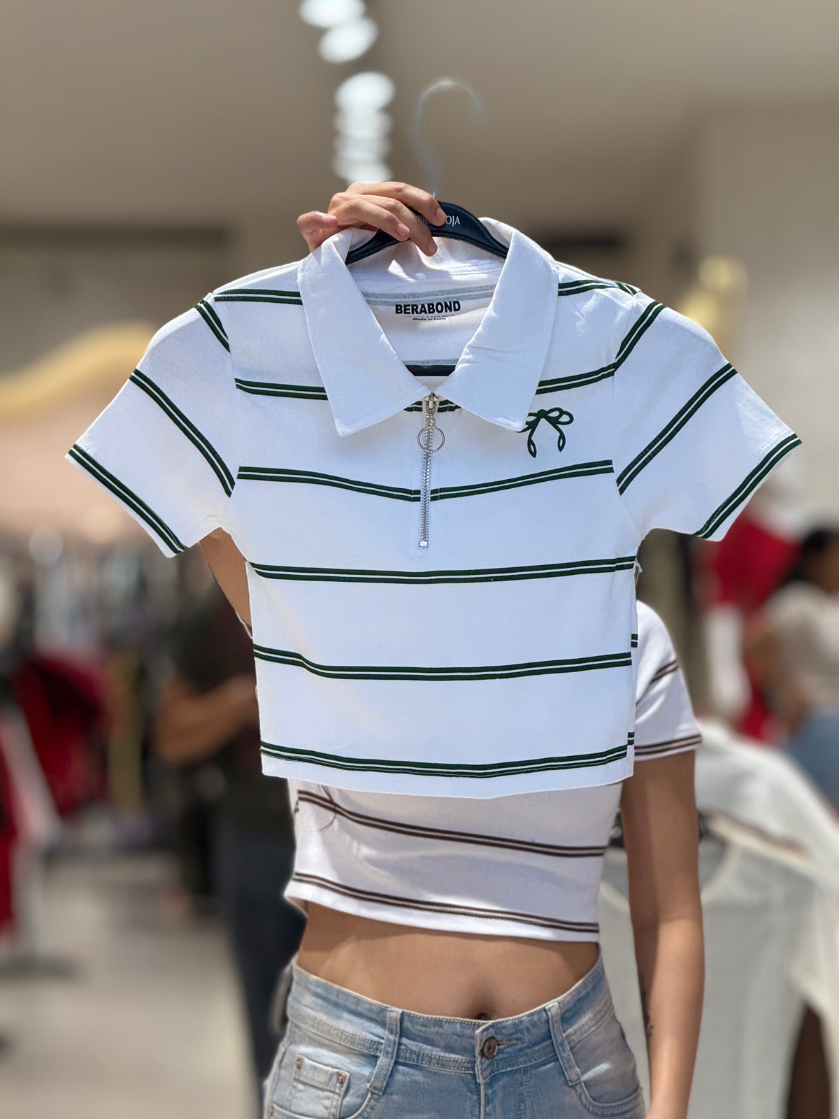 Zip up body fit tee
