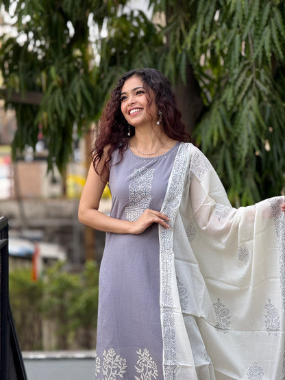 Pure cotton Grey Printed Cotton Kurta Pant Set with White Dupatta for Women