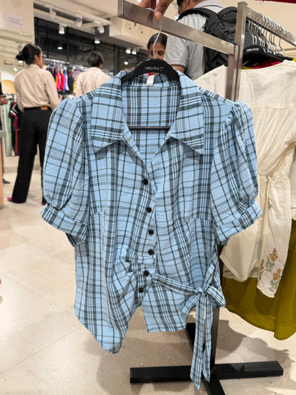 Casual shirts with knot.