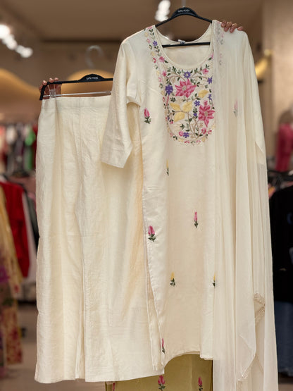 Thread embroidered 3 piece partywear suit set