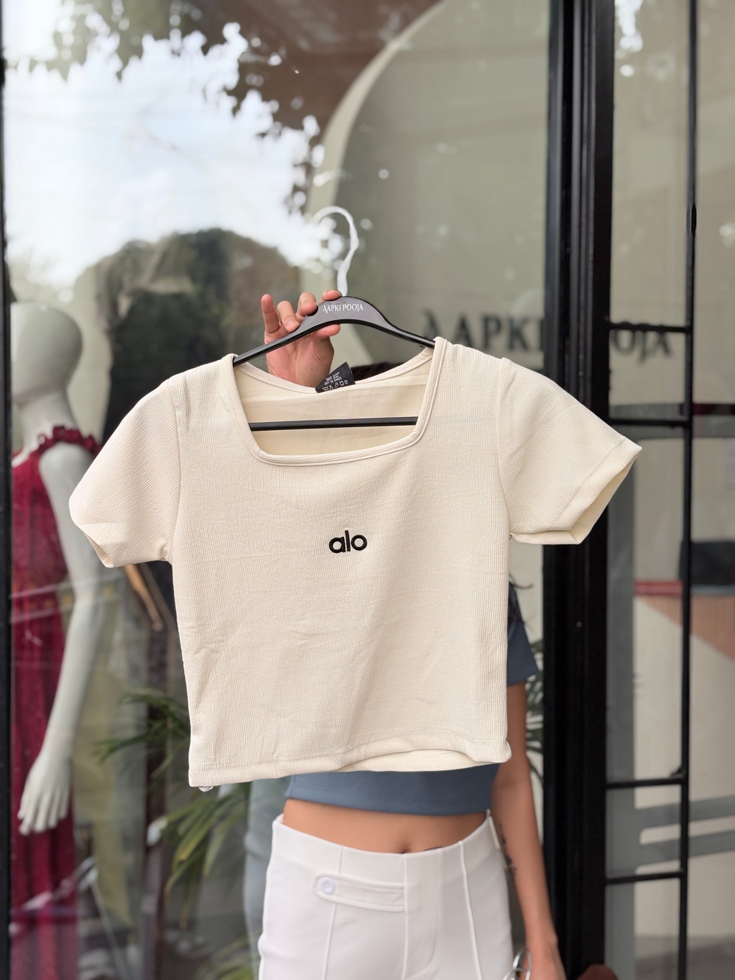 ALO crop top