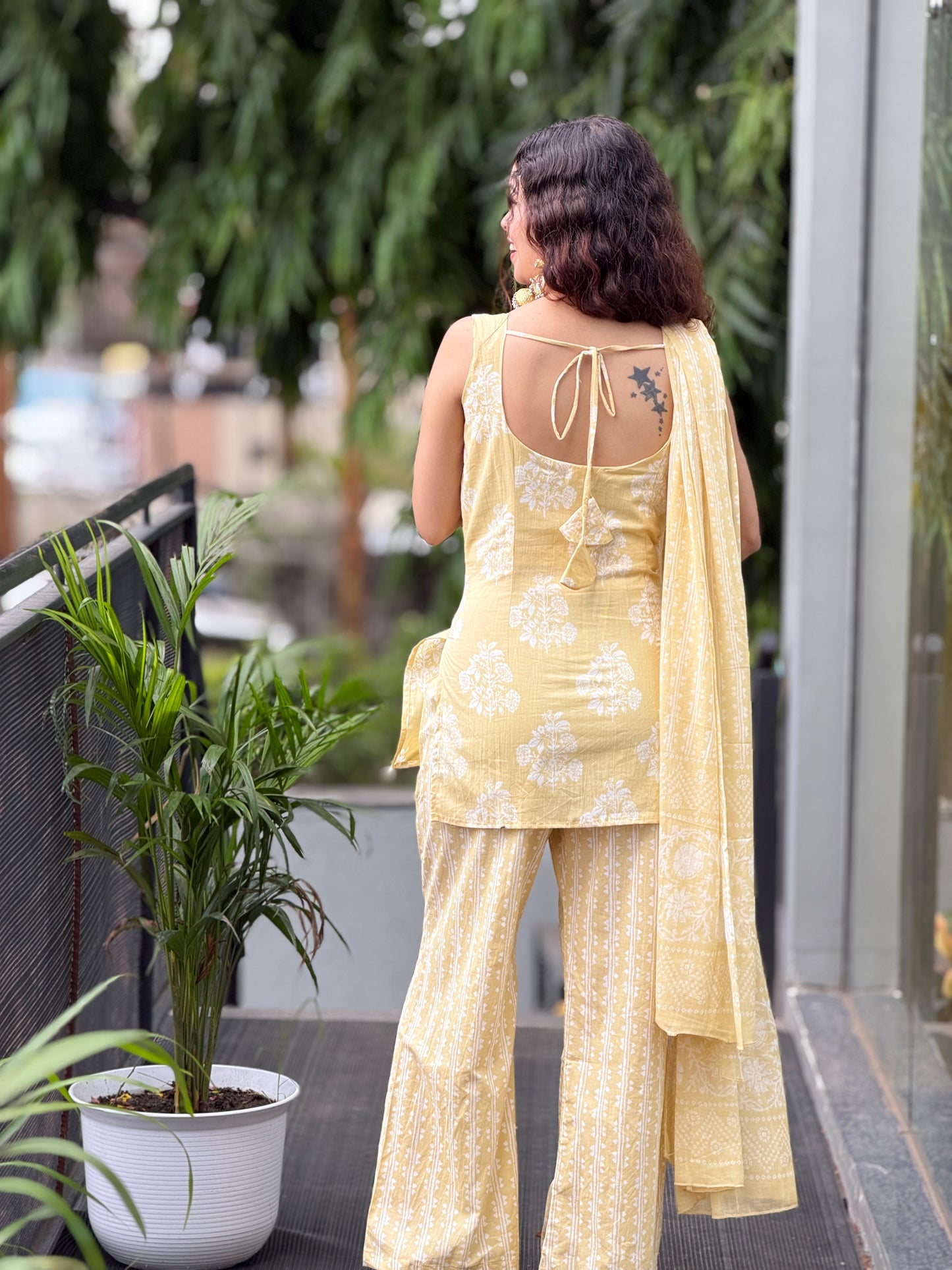 Sleeveless 3 pc cotton suit set
