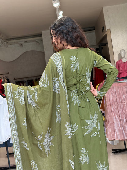 Green Full sleeves 3 piece suit set