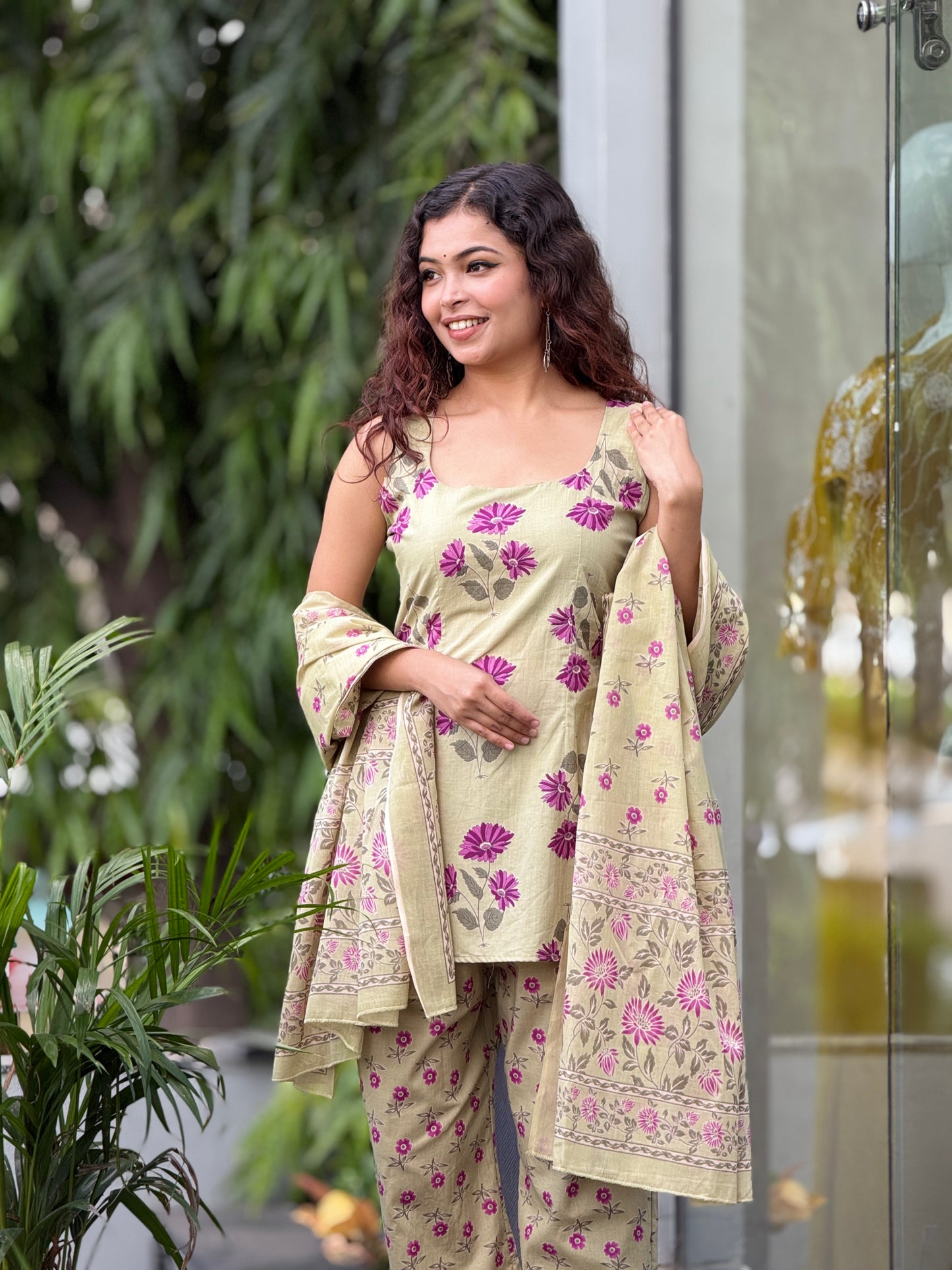 Sleeveless 3 pc cotton suit set