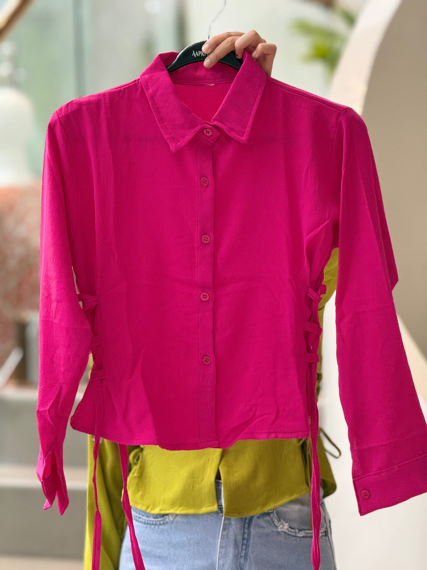 Crop shirt with side dori
