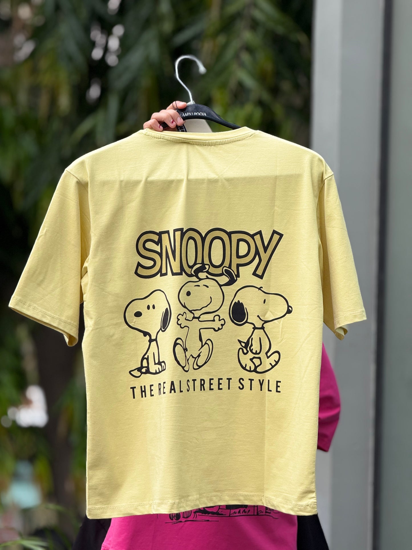 Graphic everyday tee