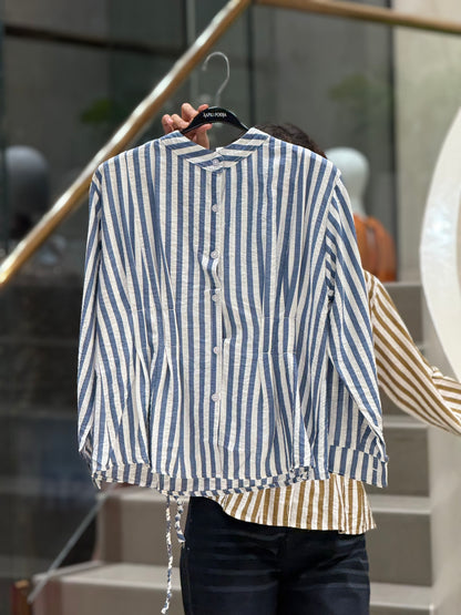 Body fitted shirt with belt