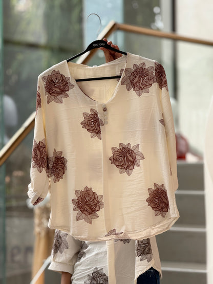 Floral button detail top