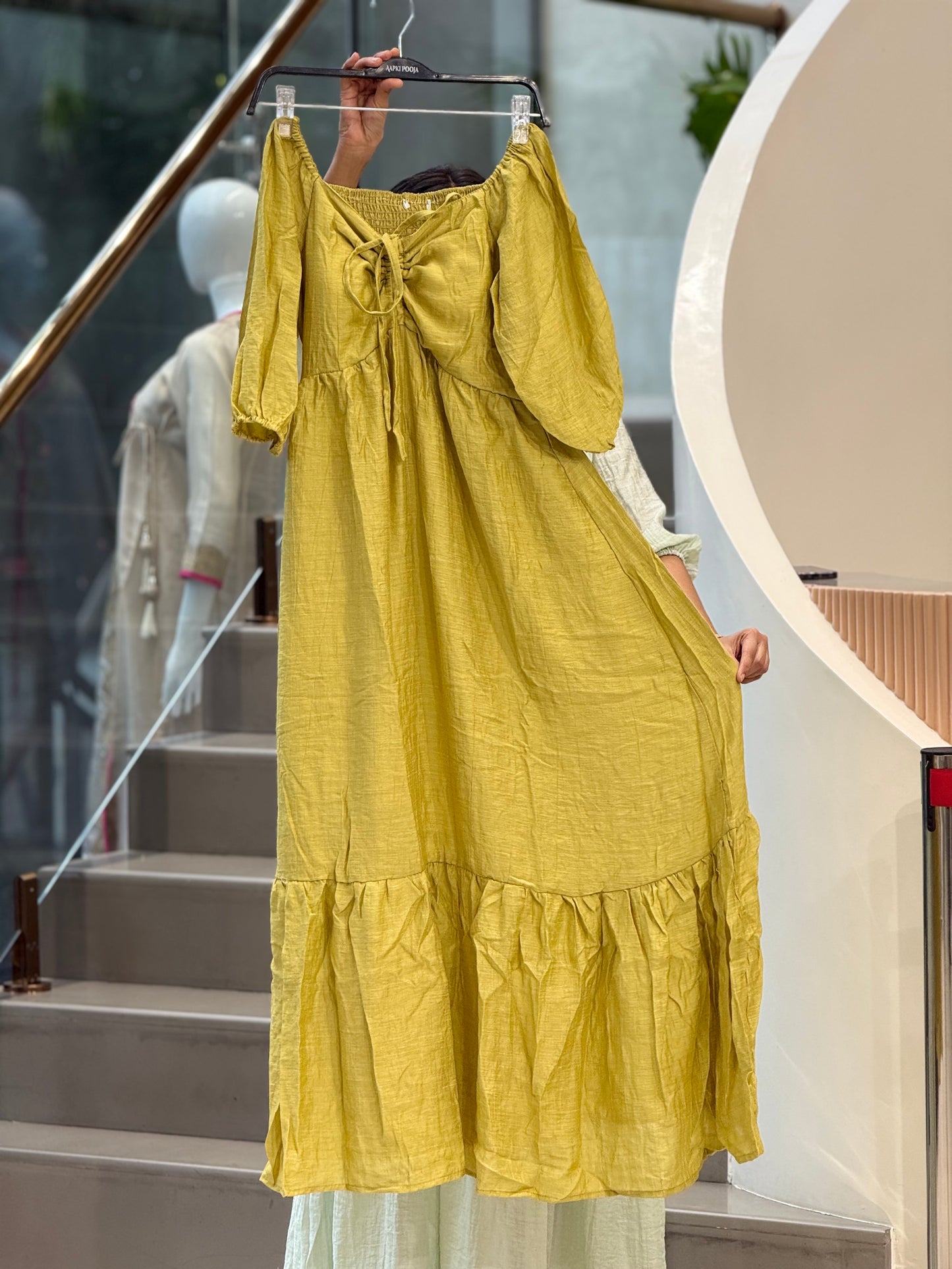 Front knot pattern one piece dress