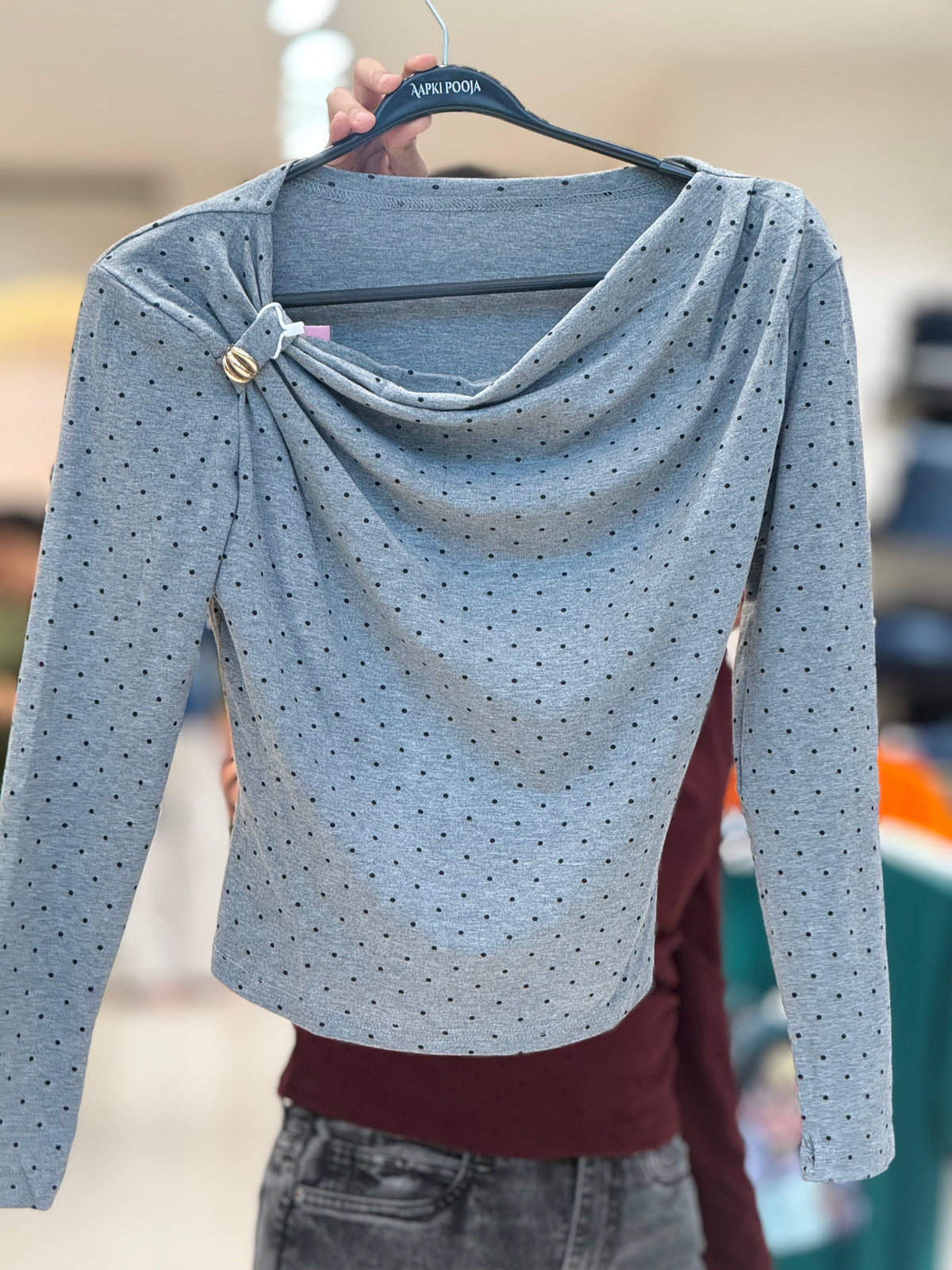 partywear top with broach