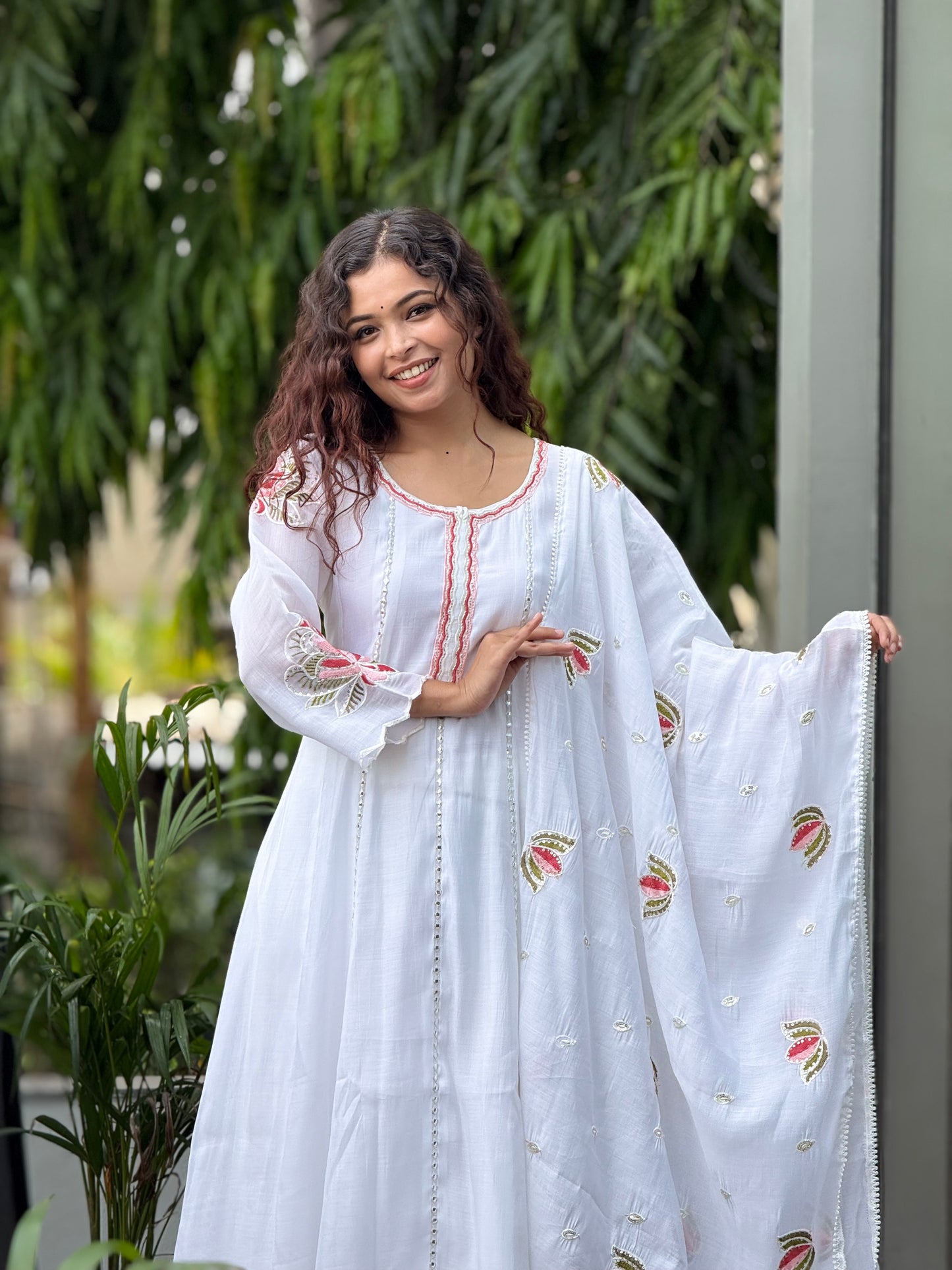 White 2 piece partywear suit set