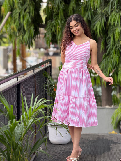 Strip horizontal lining detail middy one piece dress