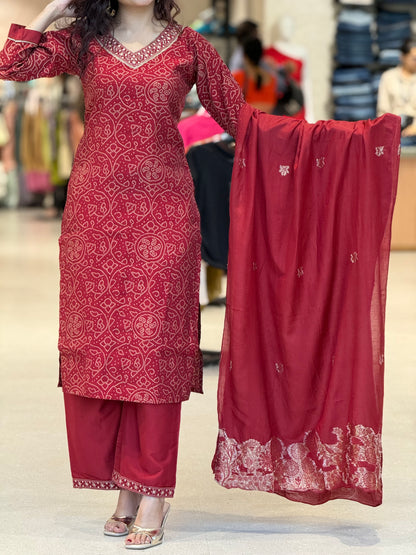 Red v-neck plazo suit set