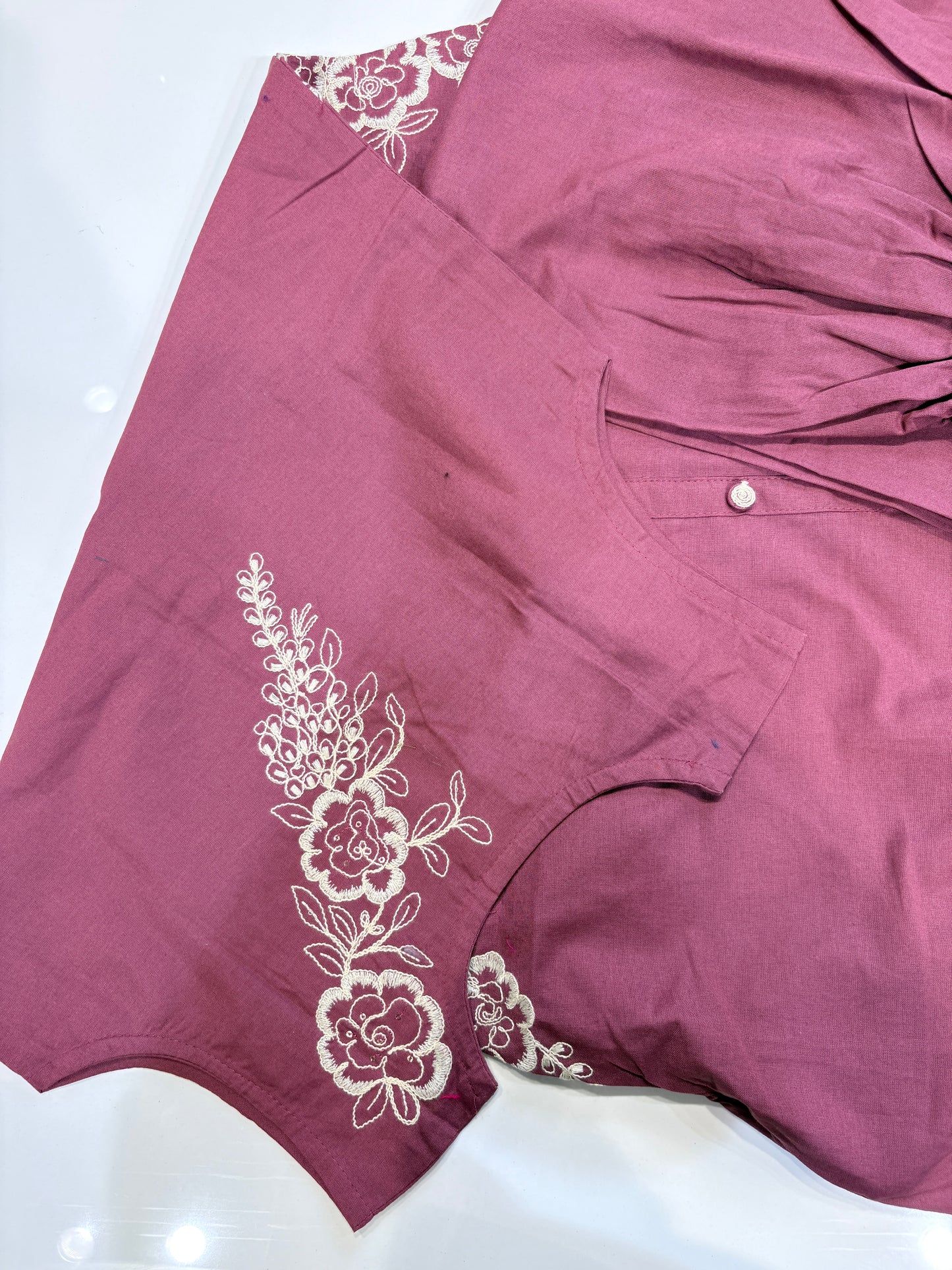 V-neckline embroidery co-ord set