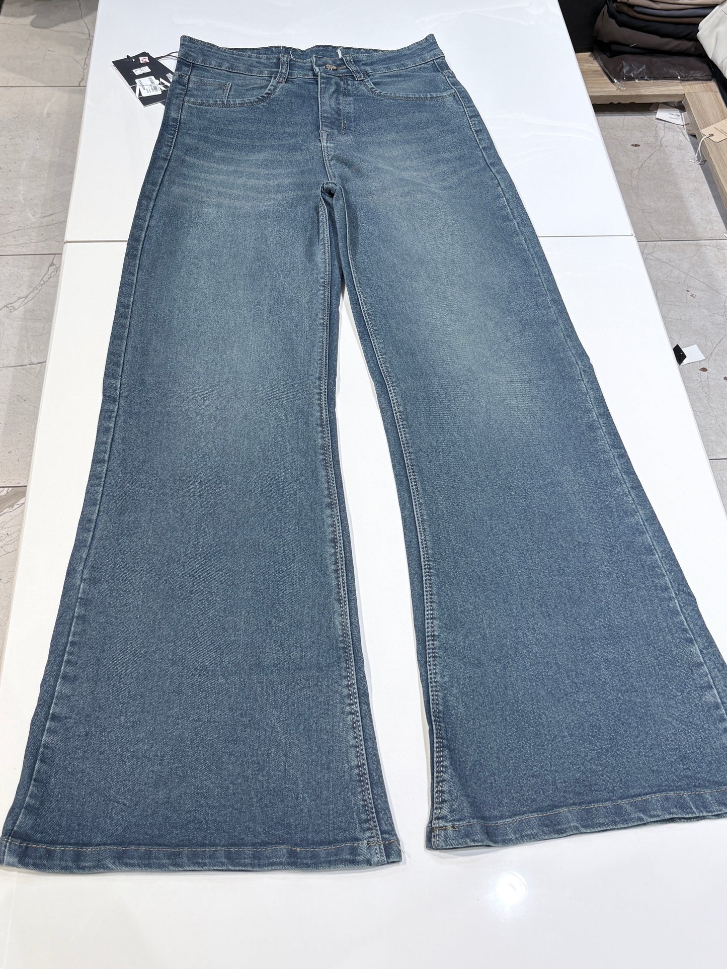 bootcut jeans