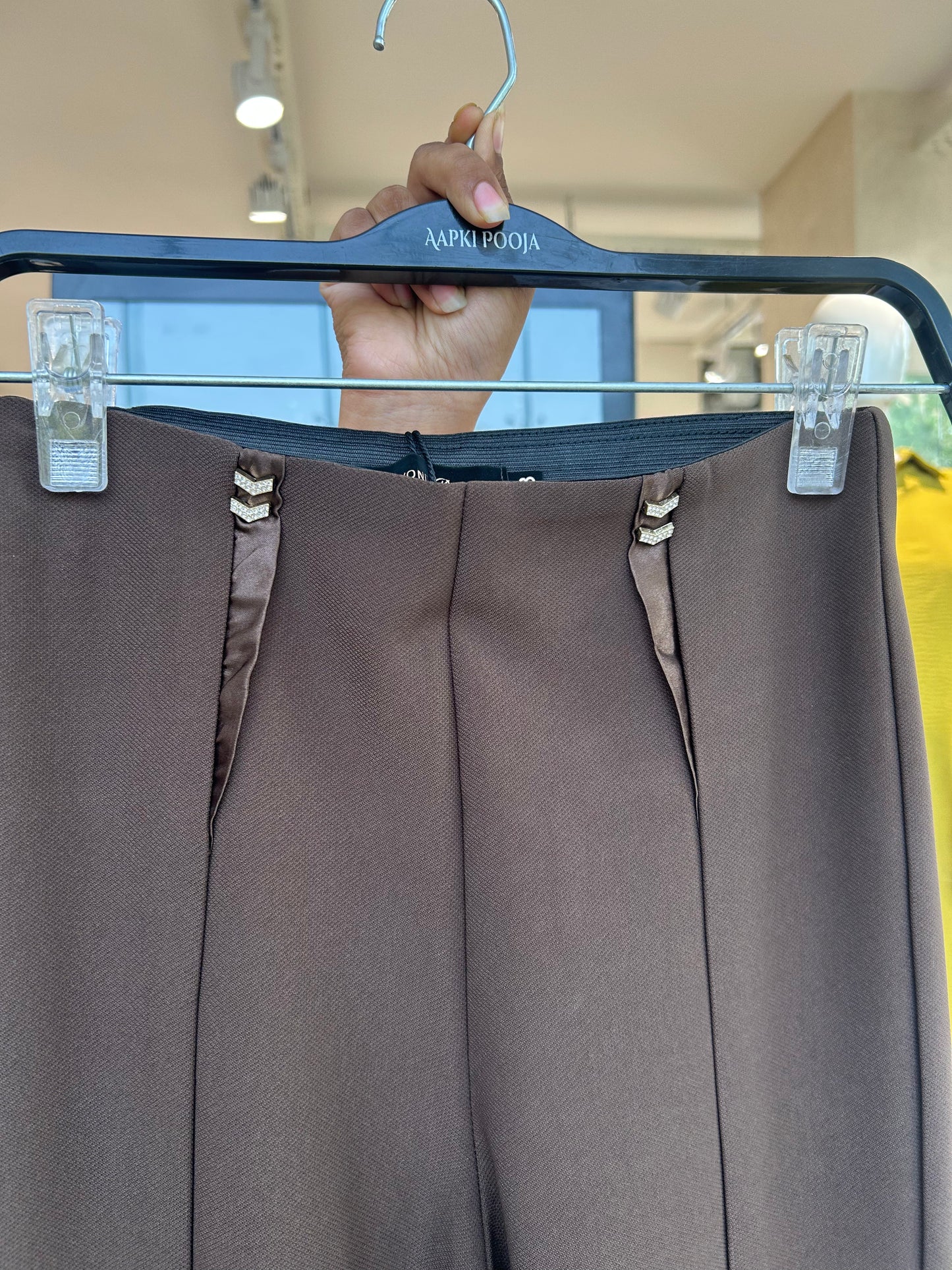 Wide leg pants